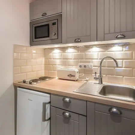 à Moriond 1650, Idéal Pour 2 Adultes Et 1 Enfant - Fr-1-514-82 * Courchevel