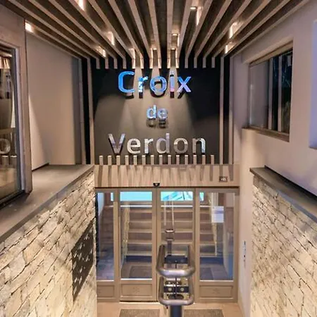 Confortable Au Centre De 1650 - Fr-1-514-82